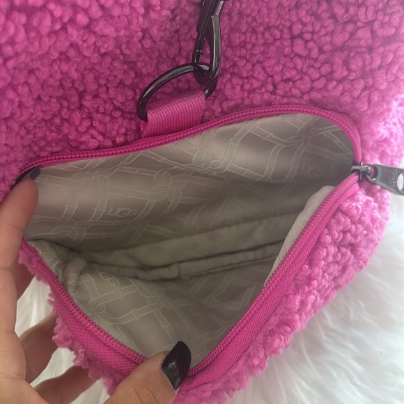 UGG pink fuzzy backpack - Picture 10 of 11